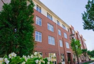 2323 Dulles Station Blvd, Herndon VA  20171-6128 exterior