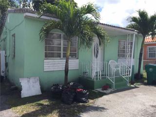 631 67th Ave, Miami FL  33144-3605 exterior