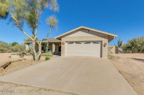 6612 Milton Dr, Cave Creek, AZ 85331-6174