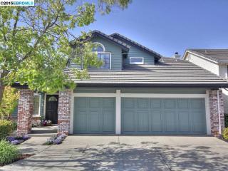 123 Lawrence Rd, Alameda, CA 94502-7751