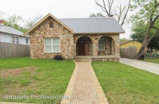 328 Mesquite Ave, New Braunfels TX  78130-6224 exterior