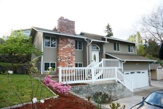 2805 112th Ave, Bellevue, WA 98004-7501