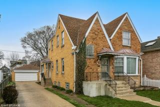 2642 Nordica Ave, Chicago, IL 60707-1707