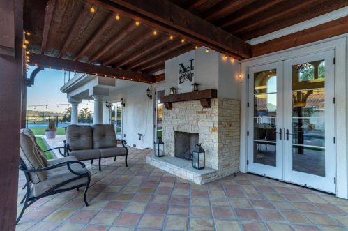 2985 Day Rd, Gilroy CA  95020-8828 exterior