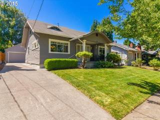 3125 25th Ave, Portland, OR 97202-2117