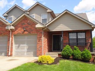 3810 Sugar Creek Dr, Lexington, KY 40517-2013