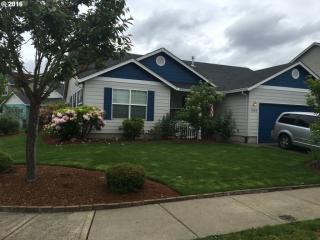 1209 Dahlia St, Woodburn, OR 97071-5697