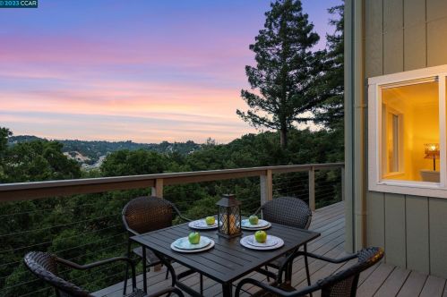 132 Spring Rd, Orinda, CA 94563-3311