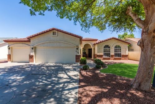 2132 Laurel St, Mesa, AZ 85213-2271