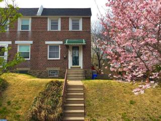 556 Overlook Rd, Philadelphia, PA 19128-2408