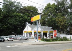 1365 Centre St, Newton, MA 02459-2467