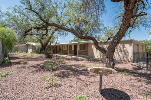 3950 Fairmount St, Tucson, AZ 85712-3820