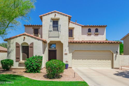 1526 Azalea Dr, Gilbert, AZ 85298-6831