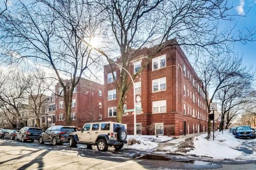 3450 Janssen Ave, Chicago, IL 60657-1341