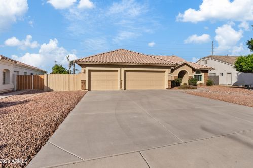 2326 Nora St, Mesa, AZ 85213-1572