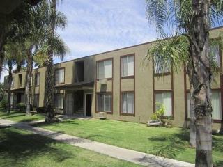 909 Sunshine Ave, El Cajon CA  92020-5917 exterior