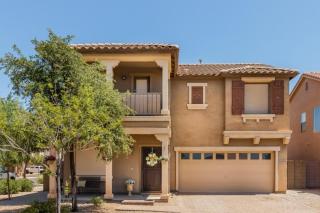 2009 Falcon Dr, Gilbert, AZ 85295-5803