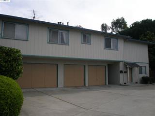 2124 Aldengate Way, Hayward CA  94545-3528 exterior