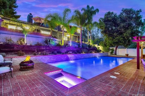 29846 Triunfo Dr, Calabasas, CA 91301-3022