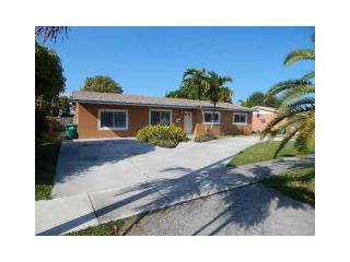 10531 164th St, Miami, FL 33157-3052