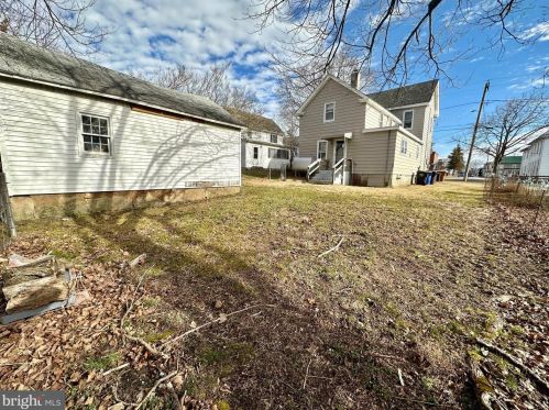 200 Truitt Ave, Slaughter Beach DE  19963-1151 exterior