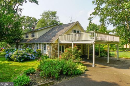 1117 Wright Dr, Huntingdon Valley, PA 19006-2721