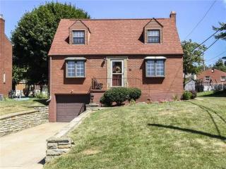 428 Jenne Dr, Pittsburgh, PA 15236-2423