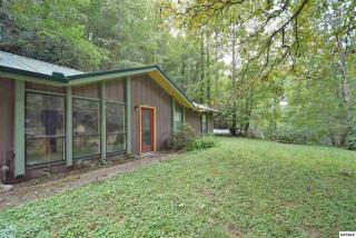 340 Ownby Cir, Gatlinburg, TN 37738-5700