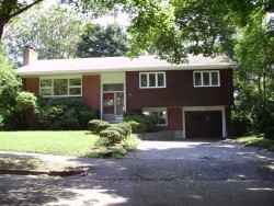 34 Andrew St, Newton, MA 02461-2103