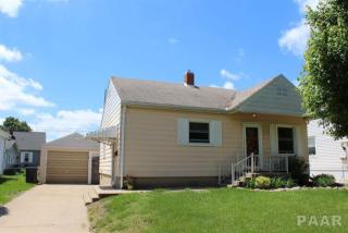 105 18th St, Pekin, IL 61554-3803