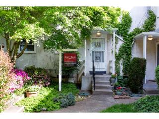 6833 Broadway St, Portland OR  97213-5304 exterior