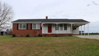 280 Cow Horn Rd, Richlands, NC 28574-8144