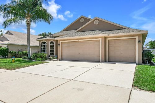 1863 Wood Bend St, Tarpon Springs, FL 34689-7503