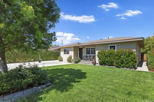 5917 Meadowbrook Ln, Riverside, CA 92504-1706