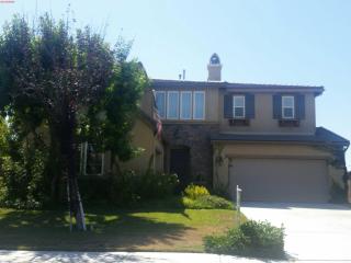 16947 Carrotwood Dr, Riverside CA  92503-7917 exterior