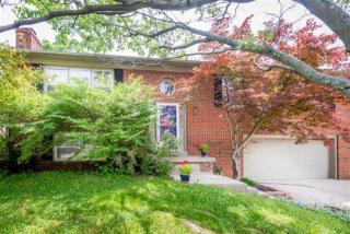 4360 Calevares Dr, Lexington, KY 40514-1301