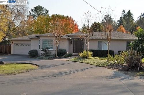 343 Prospect Ave, Danville, CA 94526-3945