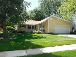 1308 Eastland Dr, Toledo, OH 43616-4004