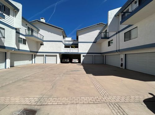 121 Prospect Ave, Redondo Beach, CA 90277-3248