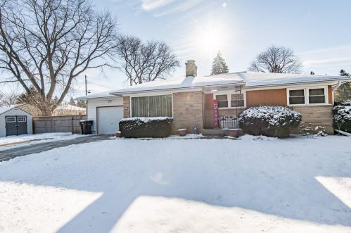 4331 Parkland Ave, Milwaukee, WI 53223-4441