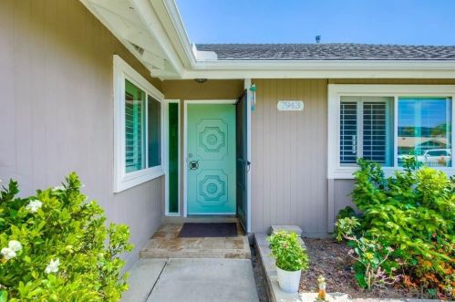 7943 June Lake Dr, San Diego, CA 92119-3113