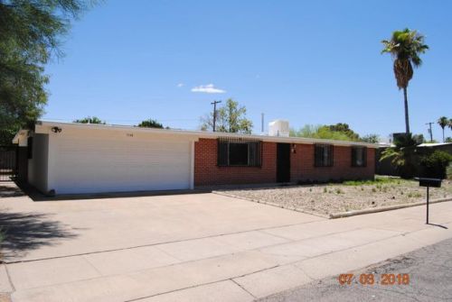 7148 29th St, Tucson, AZ 85710-5702