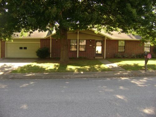 5689 Walden St, Lowell, AR 72745-9087