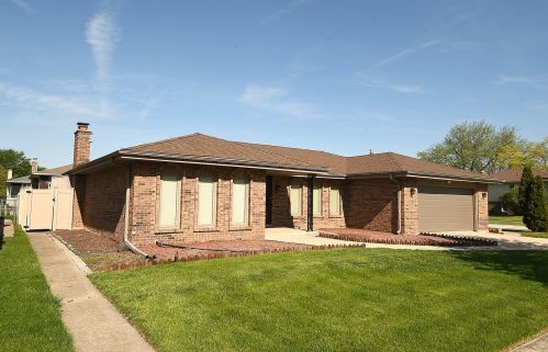 15558 Larkspur Ln, Orland Park, IL 60462-5040