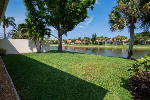 250 Kelsey Park Cir, West Palm Beach, FL 33410-3259