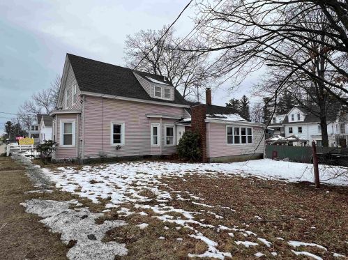 59 Amherst St, Nashua, NH 03064-2561