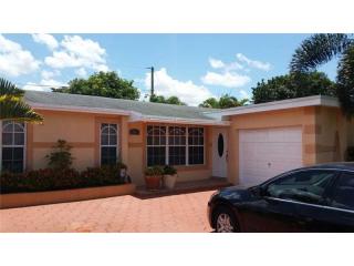 8836 Andora Dr, Hollywood FL  33025-2559 exterior