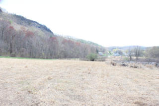 976 State Route 239, Wapwallopen PA  18660-1012 exterior