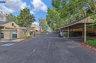 21 Monte Verano Ct, San Jose, CA 95116-2644