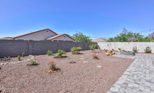 17193 Straight Arrow Ln, Sun City AZ  85387 exterior